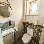 Apartment Agreable Et Atypique, Wifi, Terrasse, Jardin
