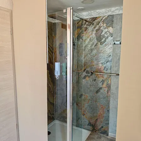 Et Atypique, Rénové, Wifi, Terrasse, Jardin *