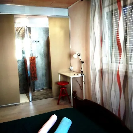 Apartment Et Atypique, Wifi, Terrasse, Jardin *