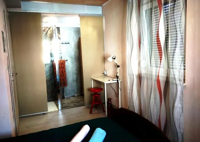 Appartement Et Atypique, Rénové, Wifi, Terrasse, Jardin *